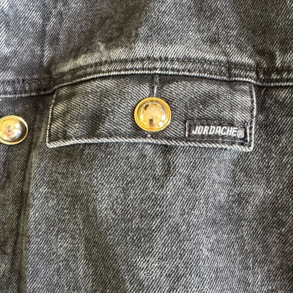 Vintage Jordache Black Acid Wash Cropped Denim Jean Jacket Brass Buttons Medium - Picture 5 of 10